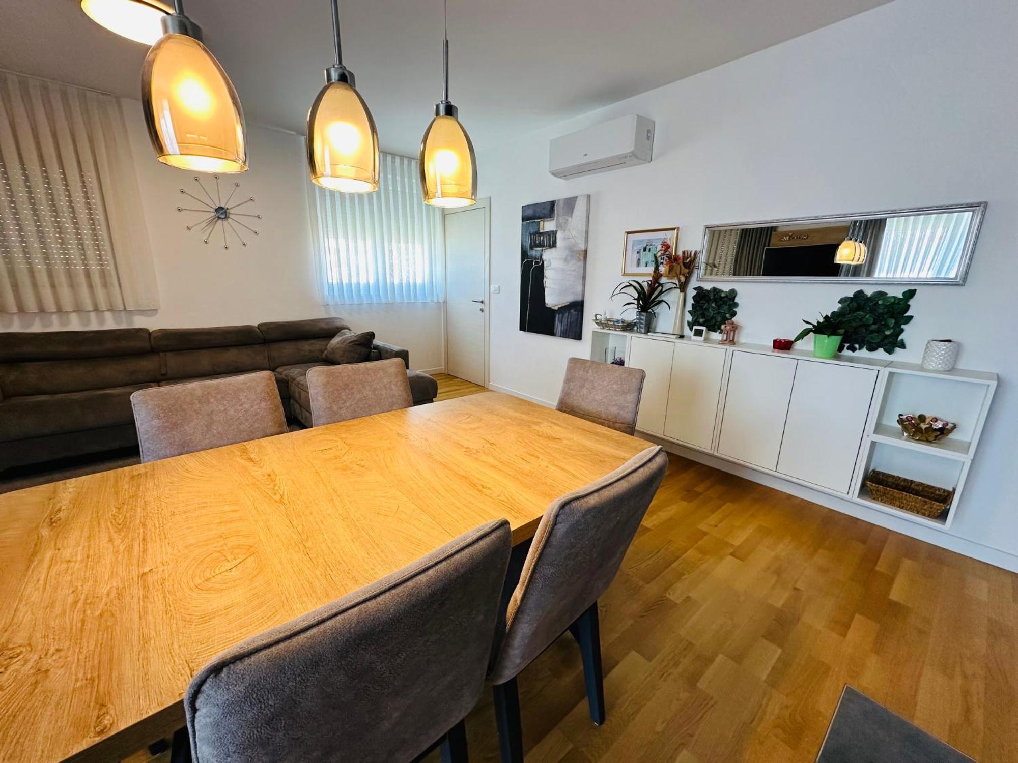 Apartment King With Private Parking Zadar Exterior photo