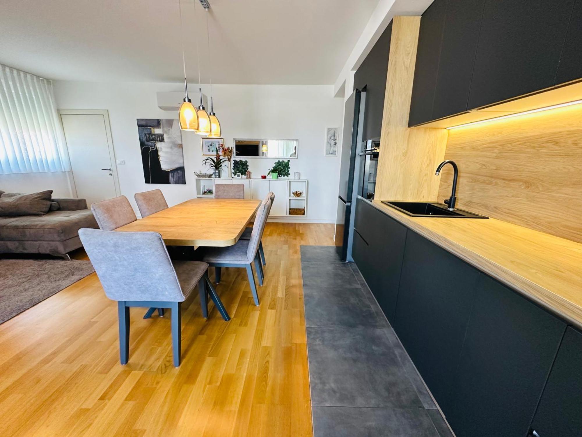 Apartment King With Private Parking Zadar Exterior photo